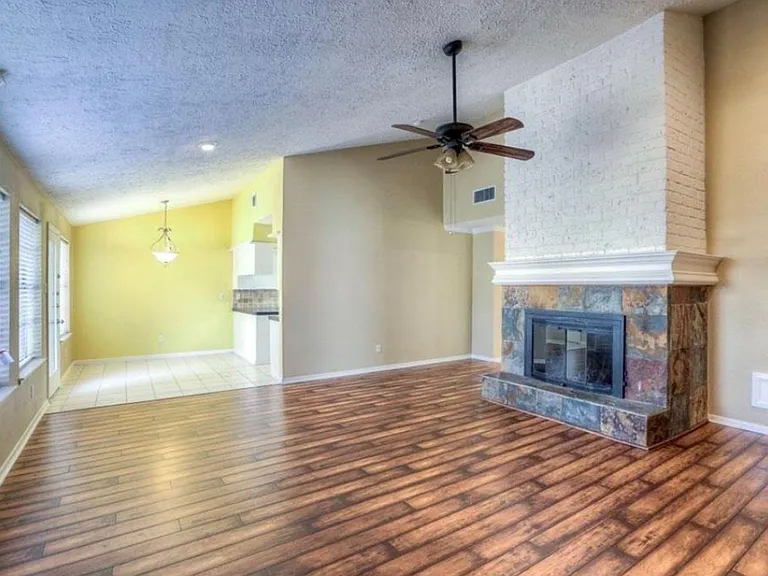 21430 Park Brook Dr — Photo 4