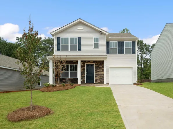 487 Valencia Cir, Wellford, SC 29385