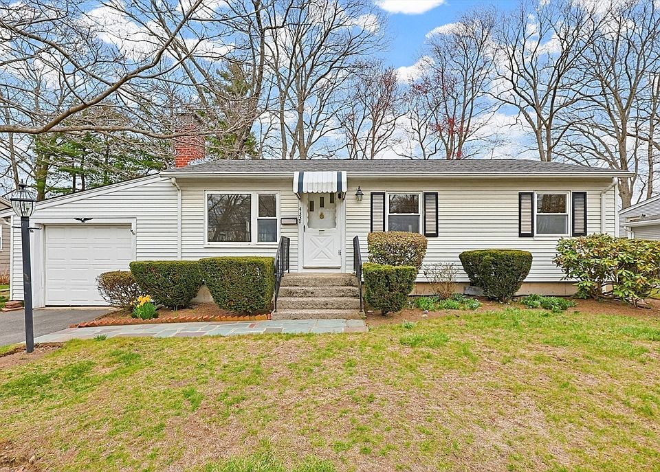 1st image of 433 Winter St