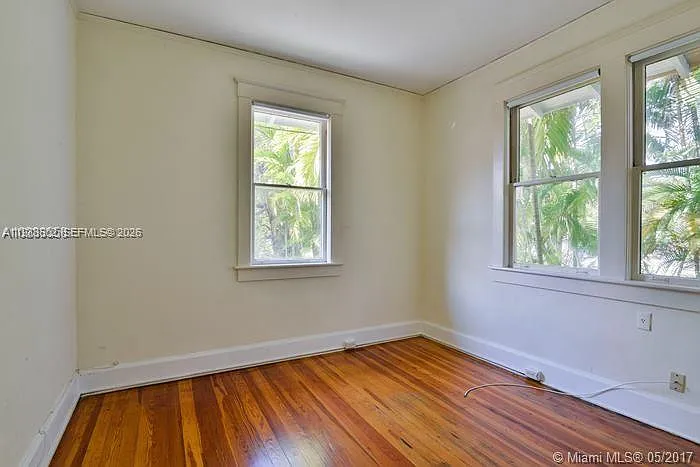 2000 S Miami Ave — Photo 12