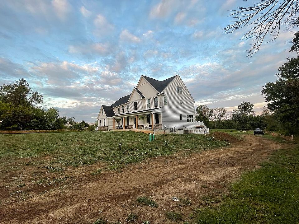 2nd image of 4980 Curly Hill Rd