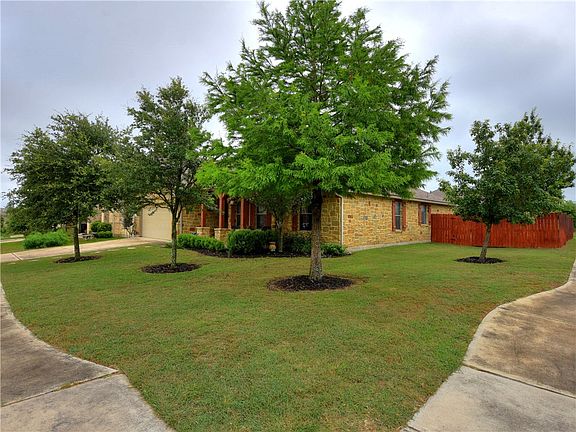 3rd image of 221 Dolomite Dr