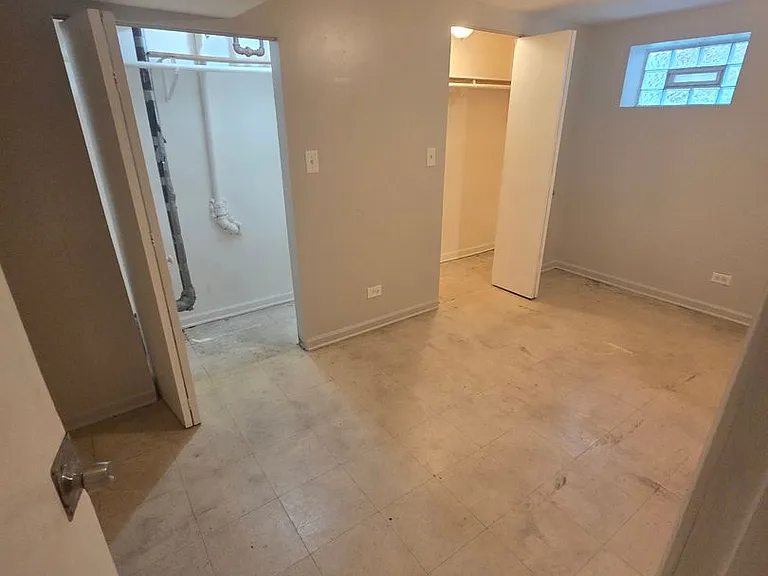 10306 S Corliss Ave — Photo 22