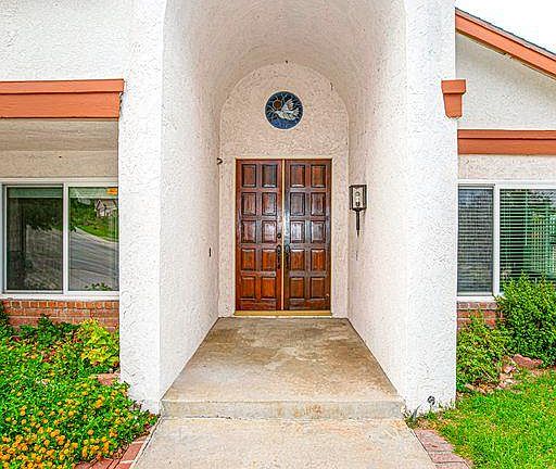 3rd image of 3125 Emerald Isle Dr