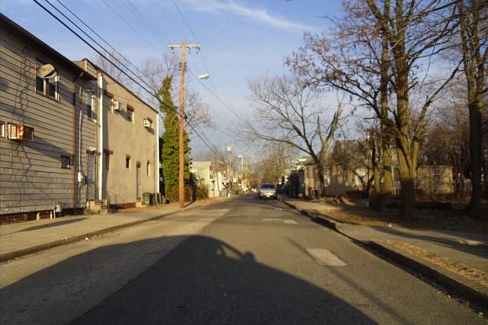 2nd image of 265 W Buck St