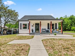 318 W Oakdale St, Mount Airy, NC 27030