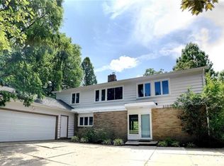 21800 Shaker Blvd, Shaker Heights, OH 44122