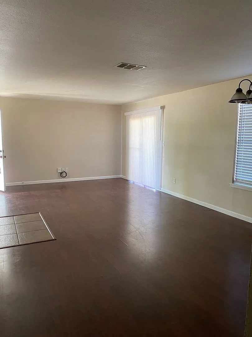 4250 Calallen Drive #1 — Photo 1