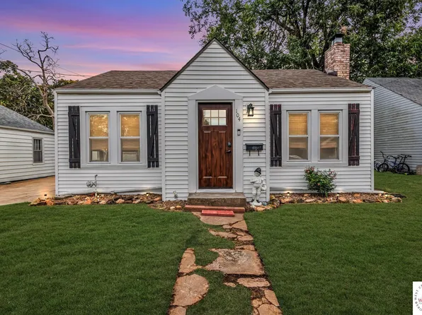 104 S Orchard St, Clinton, MO 64735