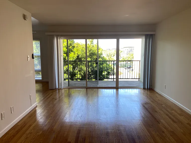 619 N San Mateo Dr #1-21 — Photo 9