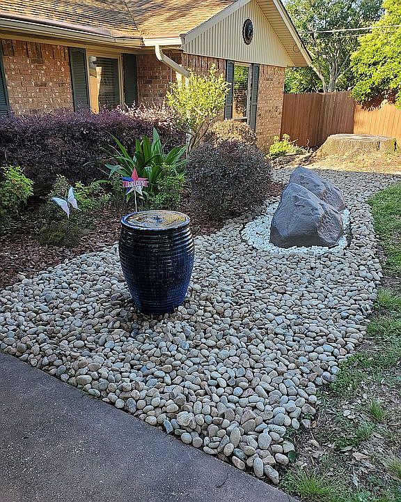 1st image of 219 Lake Front Dr