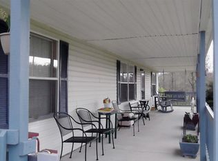 1704 Ferry Hill Rd, Dandridge, TN 37725