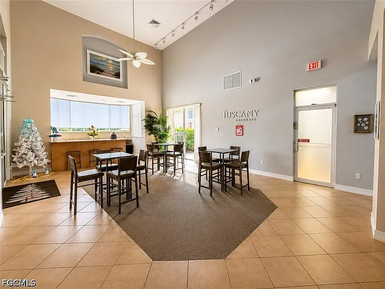 6490 Aragon Way #303 — Photo 31