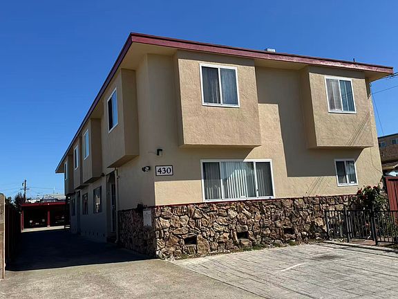 4th image of 430 Dolores Ave APT D