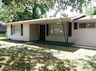 88 S Lake Ter, Rossville, GA 30741