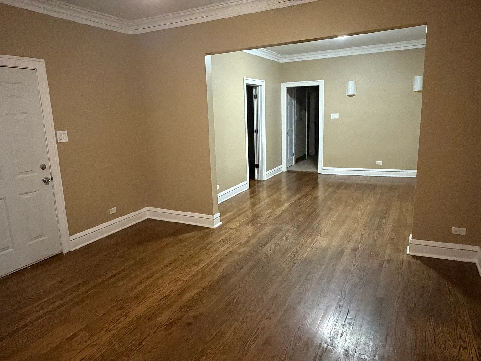 2 bed, 850 sqft, $1,500 — Photo 2