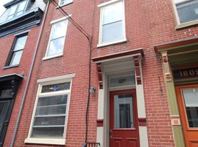 1611 Susquehanna Street, 1