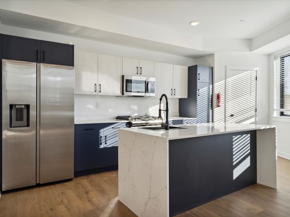 1951 Point Breeze Ave #409