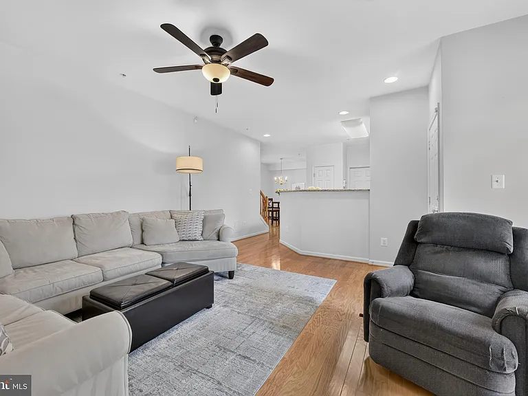 43081 Zander Ter — Photo 35