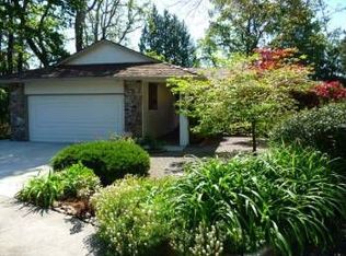 15350 NW Oak Hills Dr, Beaverton, OR