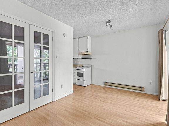 3rd image of 1934 18th St APT 23