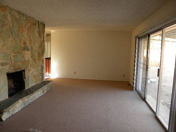 Upper level sitting room