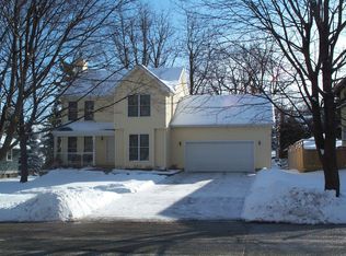 1003 N Jefferson St, Harvard, IL 60033