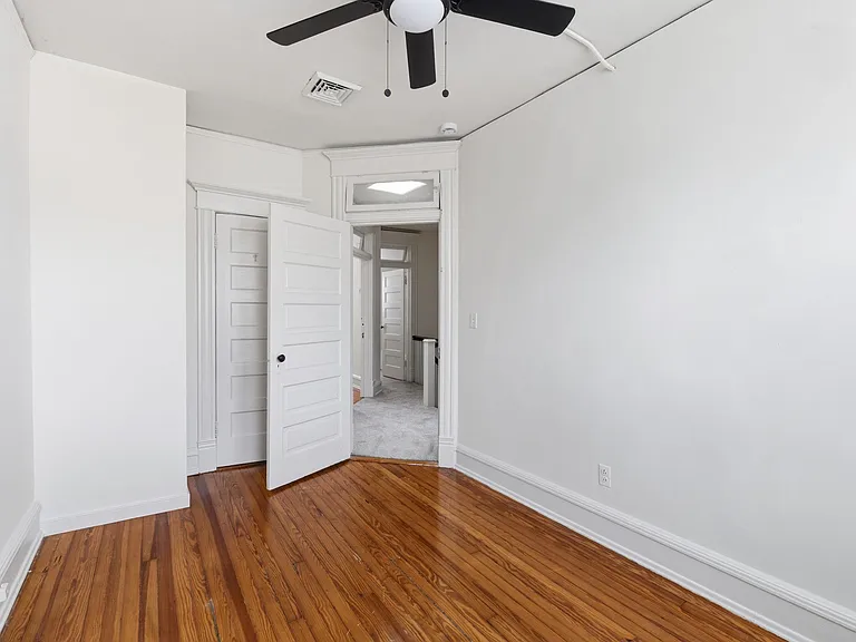 2425 W Main St — Photo 19
