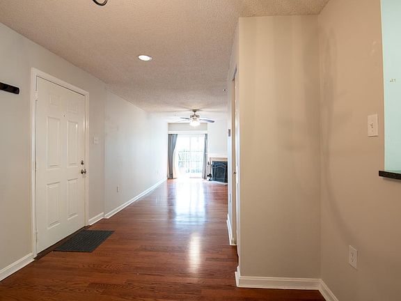 4th image of 281 S Pickett St APT 101