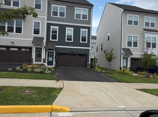 1744 Blue Spruce St, Dumfries, VA 22026