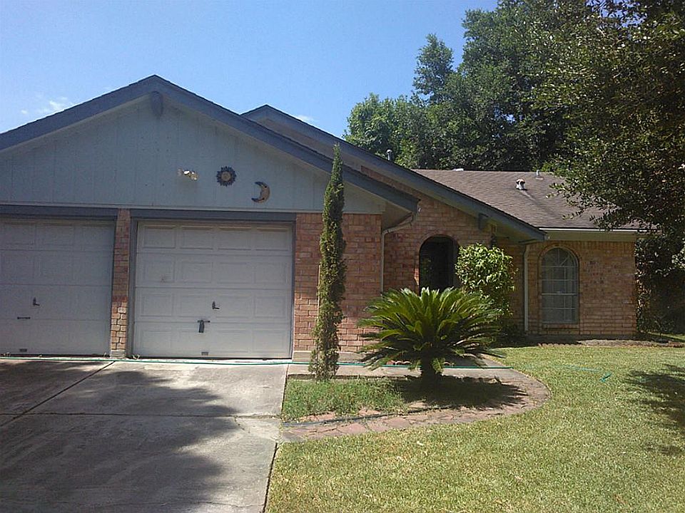 1st image of 16310 Delgado Dr