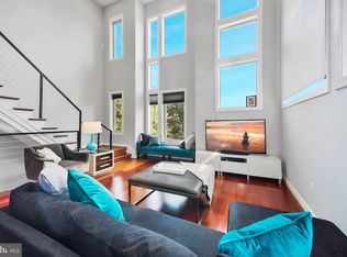 241 R St NE #B, Washington, DC 20002