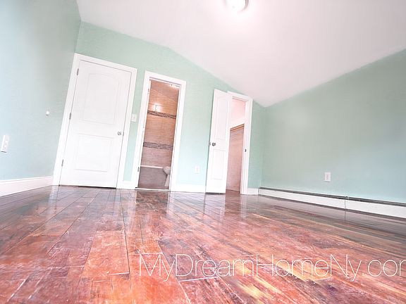 5th image of 13551 223rd St