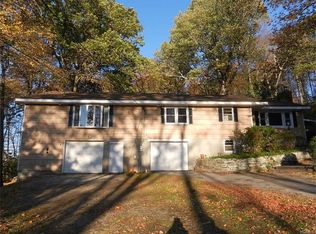 28 Birch Dr, Mahopac, NY 10541