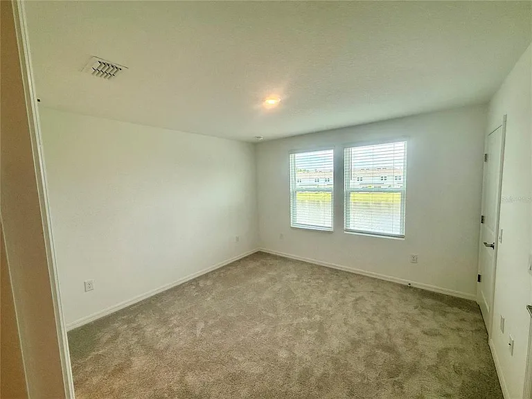3161 Skyline Loop — Photo 11