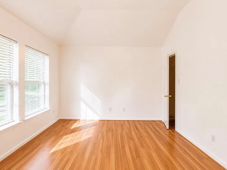 423 Blossomwood Dr — Photo 25