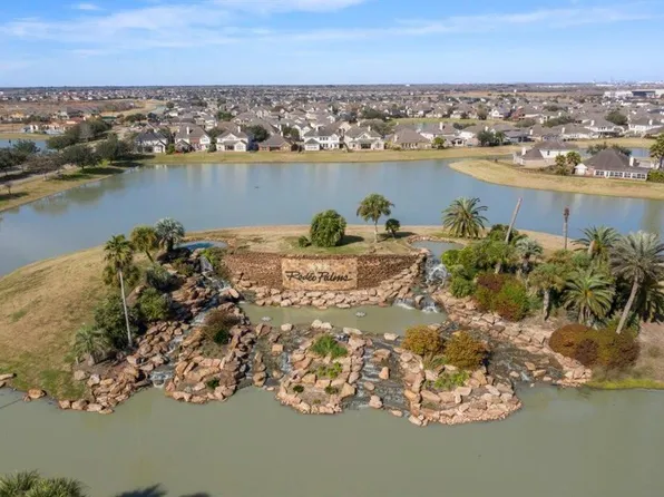 34 San Simeon Dr, Manvel, TX 77578