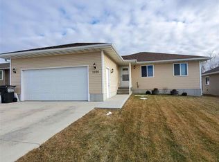 1105 Blue Stem Cir, Norfolk, NE 68701