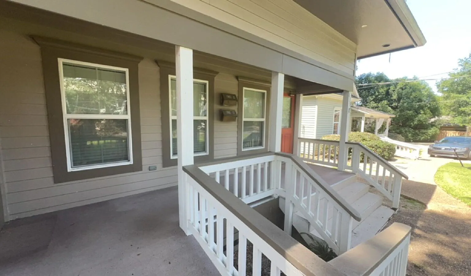 2 bed, 2.0 bath, 960 sqft, $1,600 — Photo 2