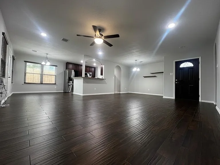 25314 Laurel Green St — Photo 7