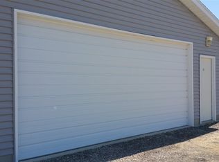1665 Short Dr, Houghton Lake, MI 48629