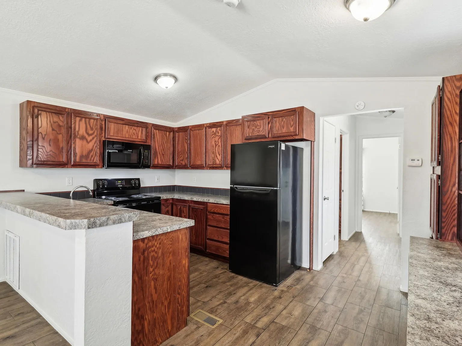Woodview — Photo 4