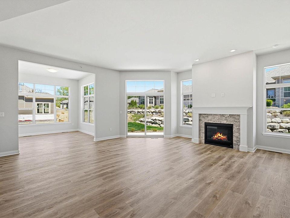 1st image of 439 Standing Stone DRIVE #16-36