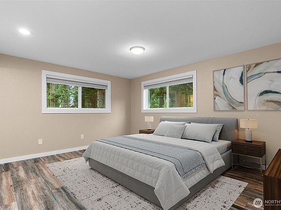 4th image of 9009 Ridgeview Circle W