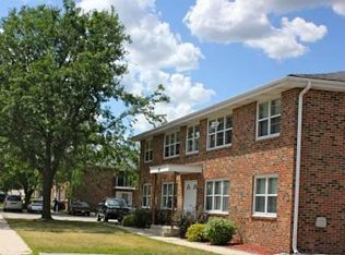 806 Kellogg Ave, Janesville, WI 53546