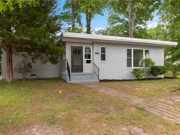 1016 Beach View St, Norfolk, VA 23503