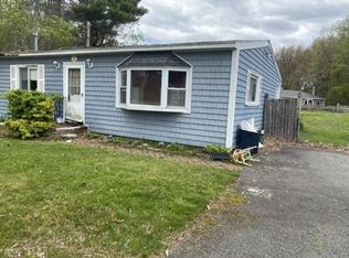 94 Ferry Rd, Salisbury, MA 01952