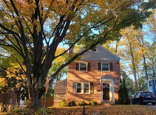 2705 Colston Dr, Chevy Chase, MD 20815