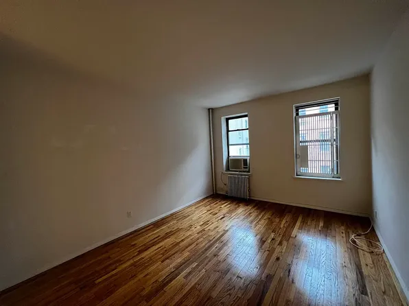 235 E 82nd St APT 5c, New York, NY 10028
