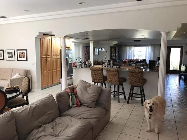 Greatroom looking toward Entry